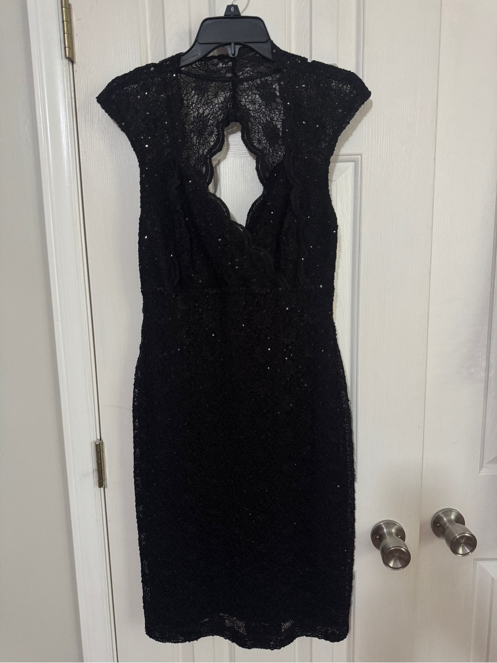 Roz & Ali Black Lace Midi Dress with Keyhole Back